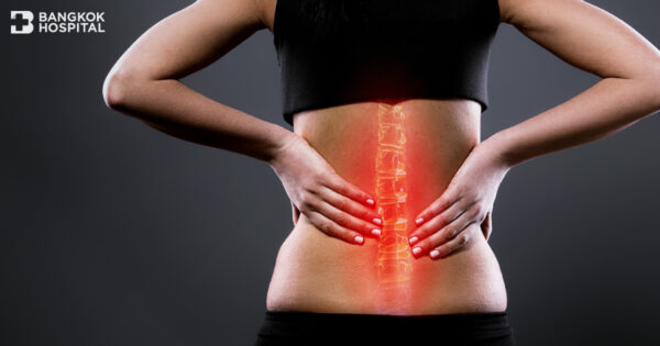ปวดหลังเรื้อรัง อันตรายที่ไม่ควรมองข้าม