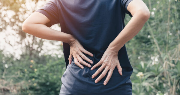 ผ่าตัดเชื่อมข้อกระดูกสันหลังส่วนเอวแบบแผลเล็ก (MIS TLIF)