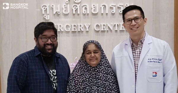 การผ่าตัดตับอ่อนเพื่อตัดถุงน้ำกำลังจะเป็นมะเร็งและตรวจพบโดยบังเอิญ  Image