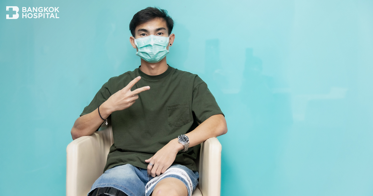 Mr. Charoensak Wongkorn revealed his feelings after undergoing arthroscopic surgery to repair a knee meniscus.