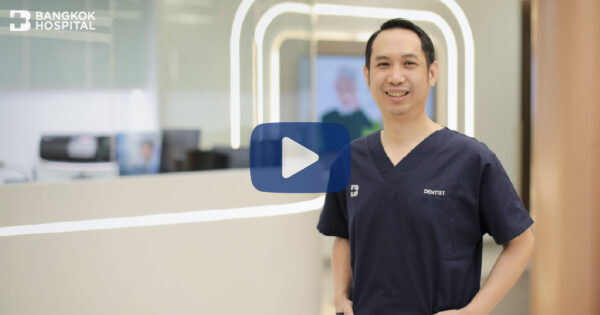 เสริมรากฐานรอยยิ้มให้ยืนยาว เลือกทำรากฟันเทียมที่ รพ.กรุงเทพ Image