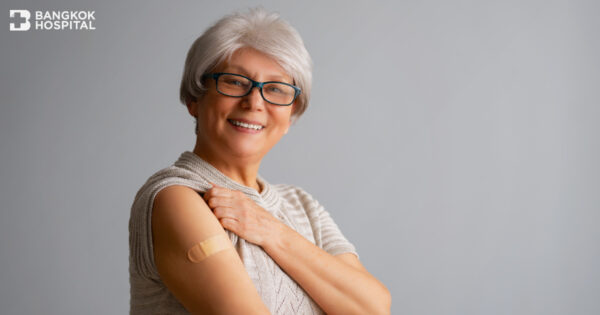 วัคซีนป้องกันปอดอักเสบ เพิ่มภูมิให้ปอดก่อนสาย Image