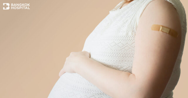 Why should pregnant mothers get the RSV vaccine? Image