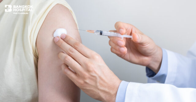 วัคซีนป้องกันไข้หวัดใหญ่ ทำไมต้องฉีดทุกปี Image
