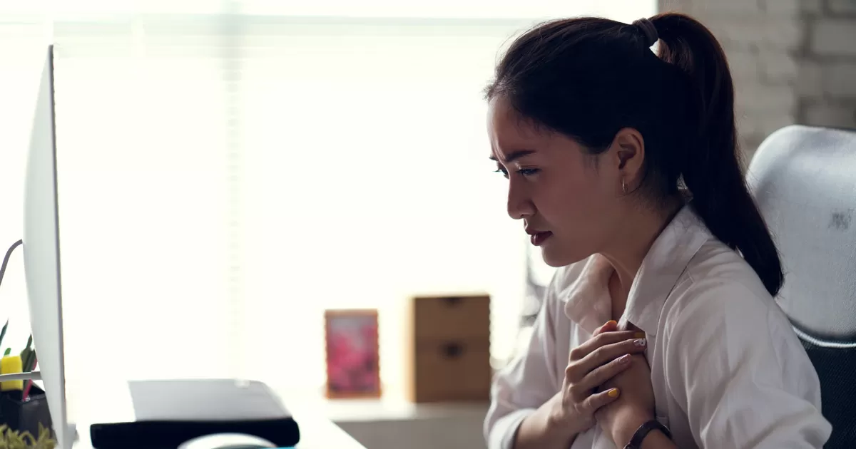 โรคหลอดเลือดหัวใจตีบมีอาการอย่างไร