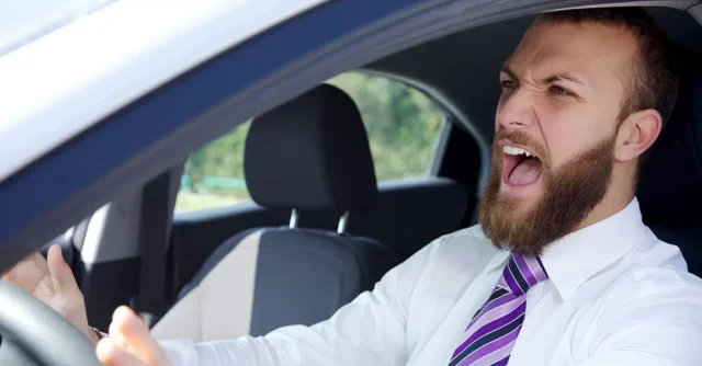 การเกิดอุบัติเหตุบนท้องถนนจากการใช้โทรศัพท์ขณะขับรถ ตอนที่ 4 Image