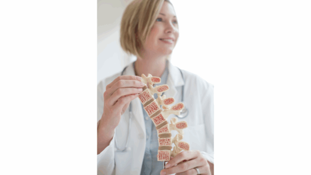 5 พฤติกรรมเสี่ยงกระดูกพรุน Image