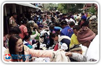 โครงการเสื้อผ้าลดโลกร้อน : นำเสื้อผ้าไปมอบที่จังหวัดศรีษะเกษ