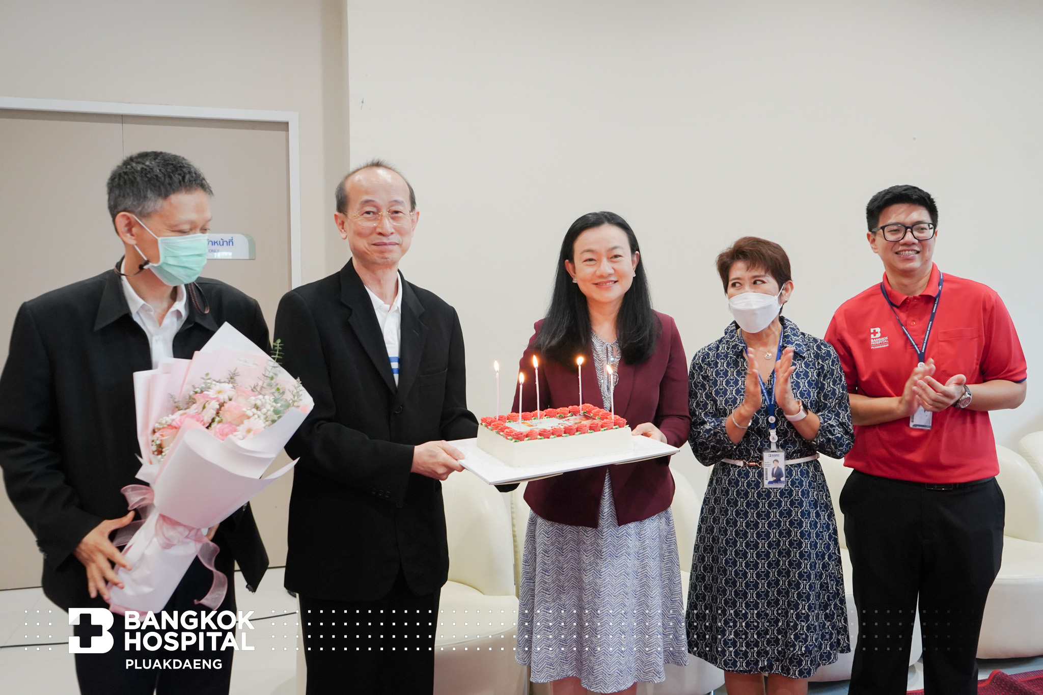 1st Anniversary ครบรอบ 1 ปี โรงพยาบาลกรุงเทพปลวกแดง โดย โรงพยาบาลกรุงเทพปลวกแดง