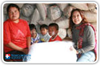 ประมวลภาพโครงการเสื้อผ้าลดโลกร้อน : นำเสื้อผ้าไปมอบที่จังหวัดเชียงราย