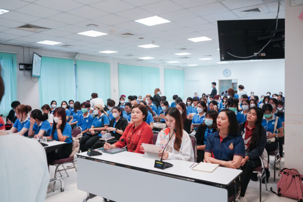 เข้าต้อนรับคณะศึกษาดูงานจากคณะพยาบาลศาสตร์ มหาวิทยาลัยขอนแก่น โดย โรงพยาบาลกรุงเทพระยอง