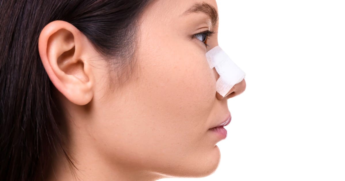 เสริมแต่งใบหน้าและจมูกฟื้นความมั่นใจหลังอุบัติเหตุ