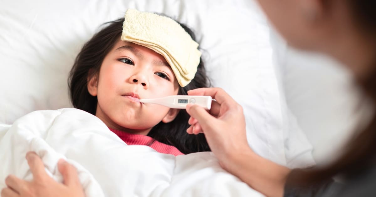 เยื่อหุ้มสมองอักเสบในเด็ก อาการเตือนที่พ่อแม่ต้องรู้ก่อนสาย