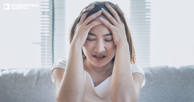 ปวดศีรษะคลัสเตอร์ (Cluster Headache) คืออะไร สาเหตุ อาการ และวิธีการรักษา Image
