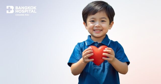 เมื่อลูกบ่น “ใจสั่น” เรื่องธรรมดา หรือสัญญาณอันตรายที่พ่อแม่ต้องรู้? Image