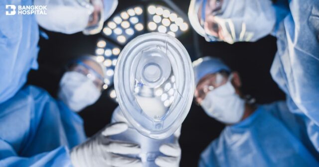 How does an anesthesiologist (anesthesia doctor) take care of patients when they need surgery or undergo a procedure? Image
