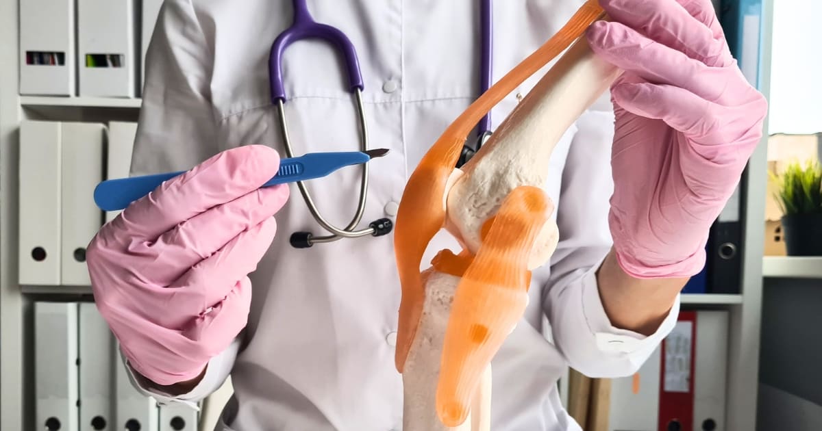 ทำไมต้อง Hip and Knee Revision Services