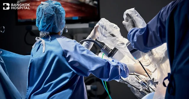 The da Vinci Xi Robot-Assisted Surgery - An intelligent surgical solution for minimally invasive surgery to enhance precision even in hard-to-reach areas Image