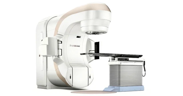 TrueBeam เครื่องฉายรังสีรักษามะเร็งคืออะไร ทำงานอย่างไร วิธีการรักษาและข้อดี Image
