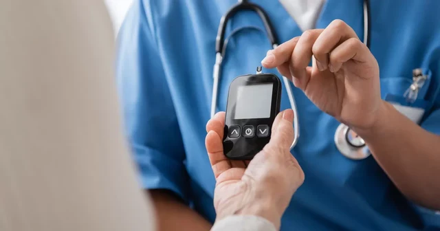 6 Symptoms And 10 Risk Groups That May Indicate You Are at Risk for Diabetes