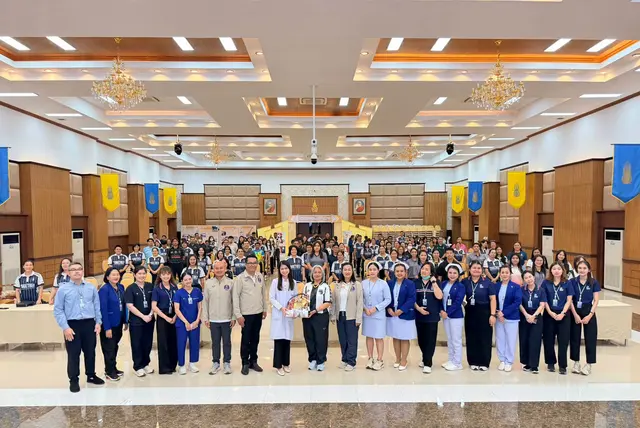 โรงพยาบาลกรุงเทพจันทบุรี ร่วมจัดกิจกรรมส่งเสริมสุขภาพให้แก่คณะครูและบุคลากร โรงเรียนเบญจมราชูทิศ จังหวัดจันทบุรี Image