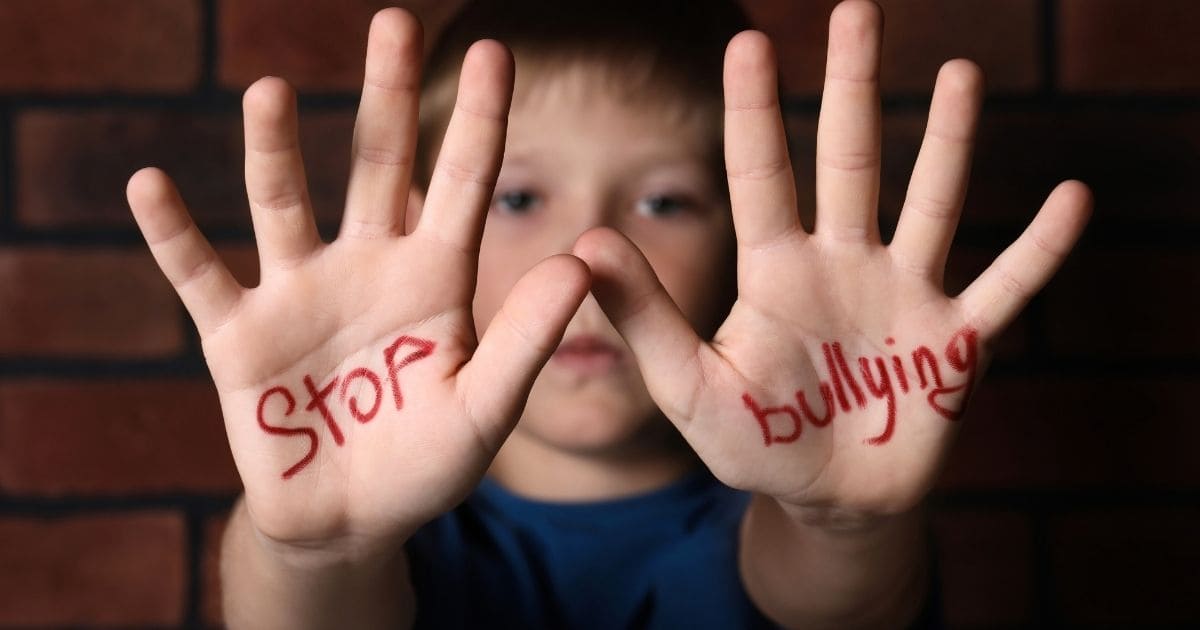 ลูกถูกกลั่นแกล้ง (Bullying)